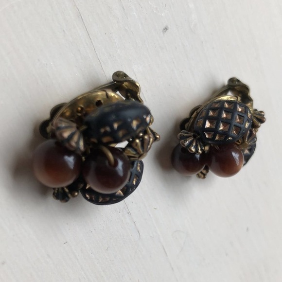 Vintage Clip On Earrings Brown with Bronze Gold Tones Chunky Earth Tone Beads - Picture 3 of 6